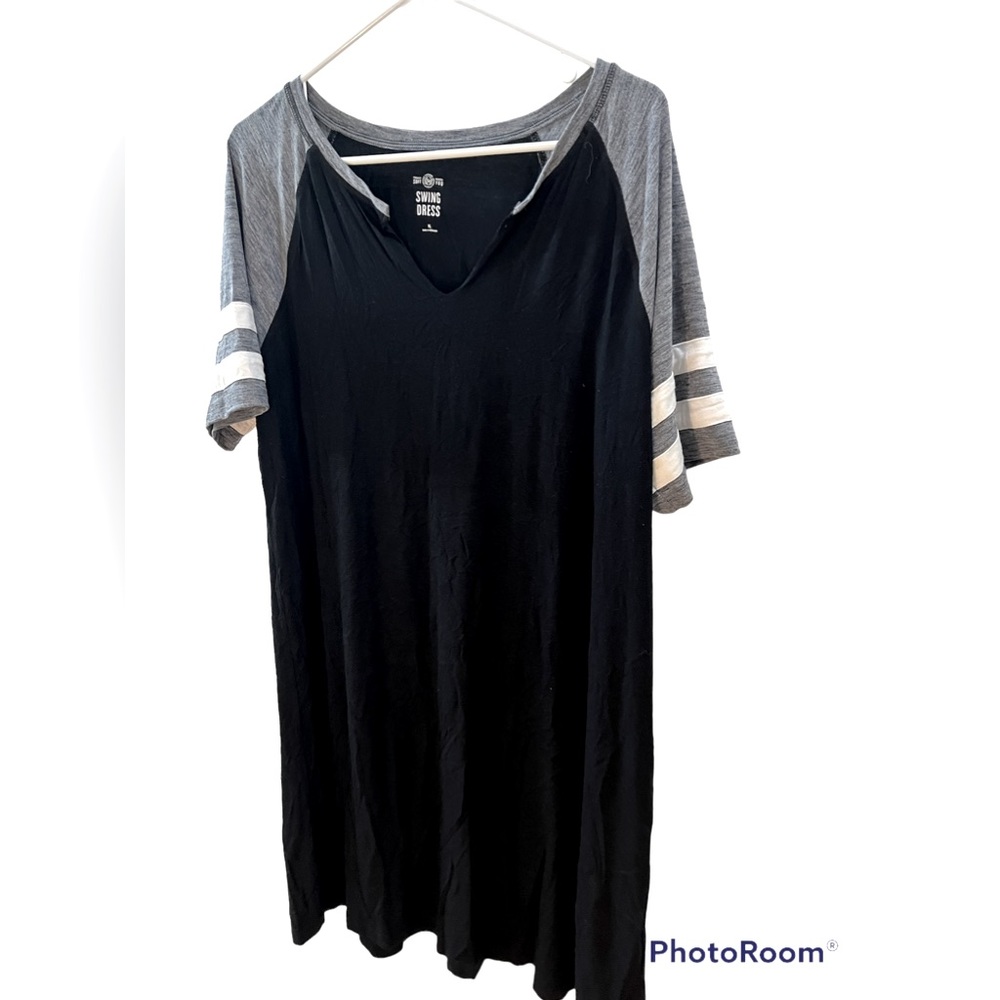 XL Swing style tee shirt dress